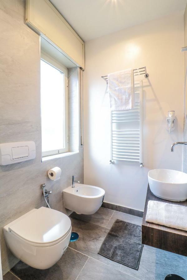 Le Stanze Di Virgilio Hotel Napoli Ngoại thất bức ảnh